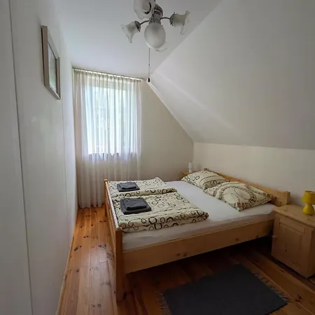 Holiday home Nad Jeziorem Wsrod Lasow *