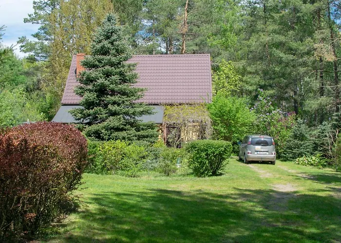 Nad Jeziorem Wsrod Lasow بيت للعطل *